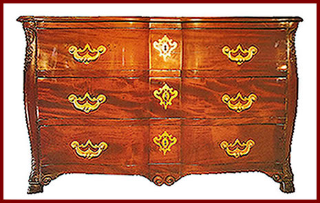 Commode arbalete en acajou massif de Saint-Malo